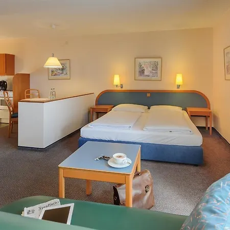 מלון Airways Frankfurt Airport West