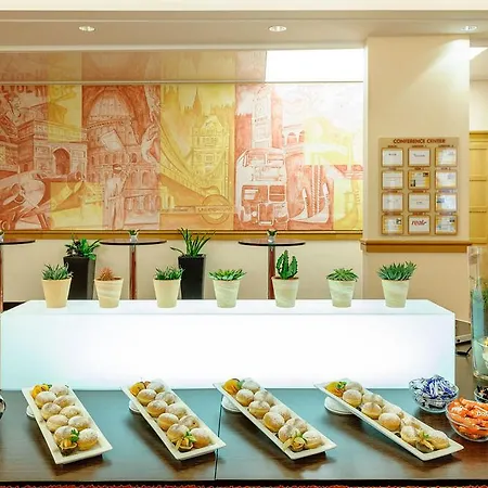 Hotell Airways Frankfurt Airport West 4*