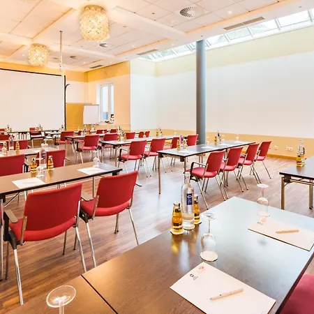 Airways Frankfurt Airport West 3* Raunheim