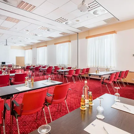 Hotell Airways Frankfurt Airport West Raunheim