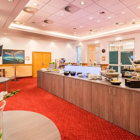 Airways Frankfurt Airport West 4*