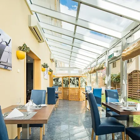 Hotell Airways Frankfurt Airport West