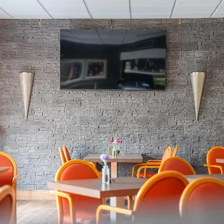 Airways Frankfurt Airport West Hotel 3*