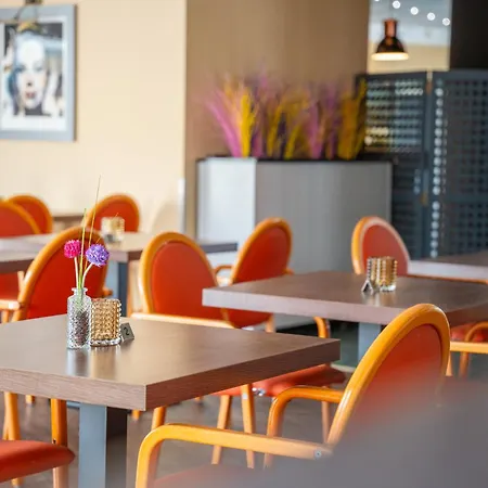 Hotel Airways Frankfurt Airport West 3*