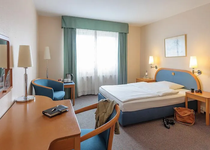 Hotel Airways Frankfurt Airport West 4*
