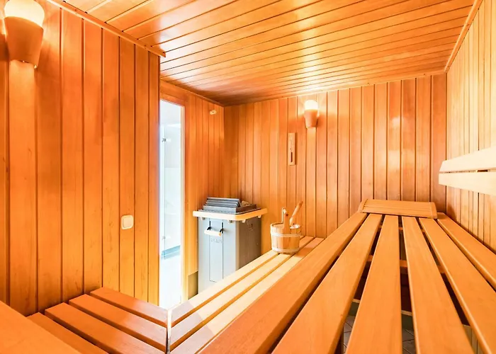 Airways Frankfurt Airport West Hotel 4*