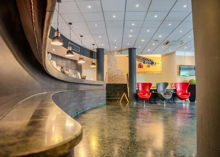 Hotel Airways Frankfurt Airport West 4*