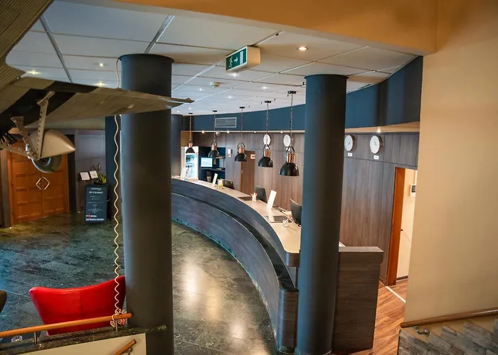 Airways Frankfurt Airport West 4*